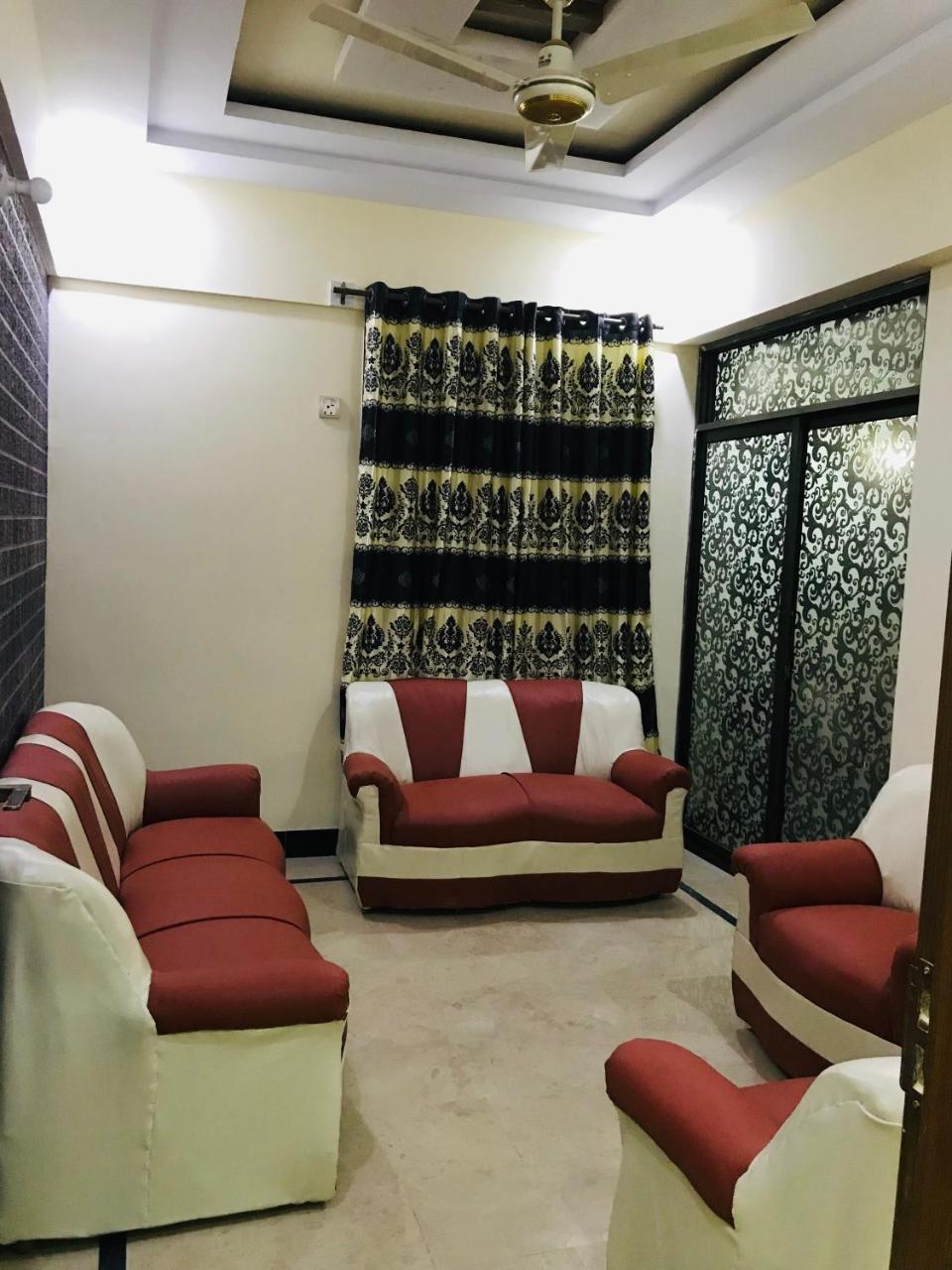 Hotel Second Home การาจี ภายนอก รูปภาพ