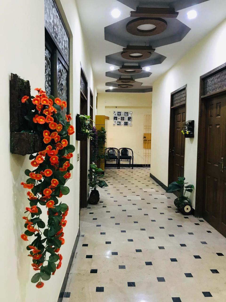 Hotel Second Home การาจี ภายนอก รูปภาพ